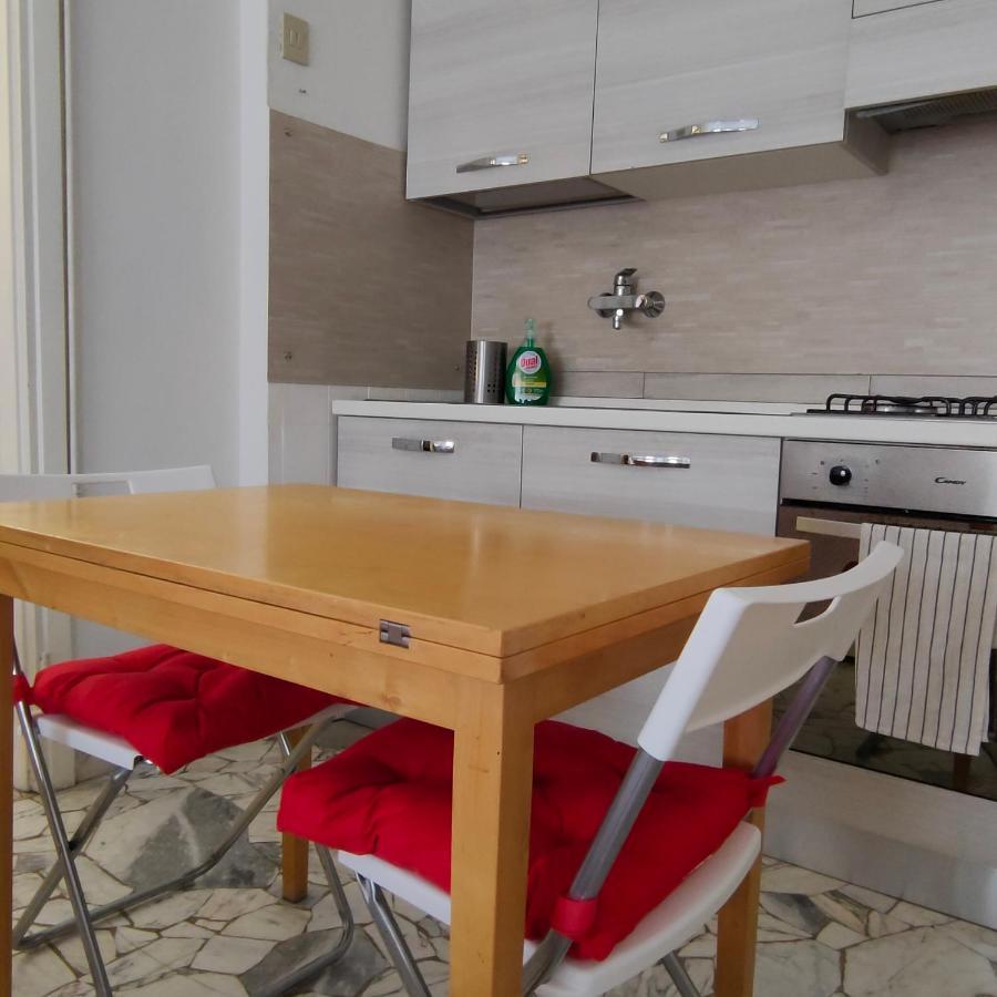 Anto Aircon Studio Monolocale A 15 Min Dal Centro 米兰 外观 照片